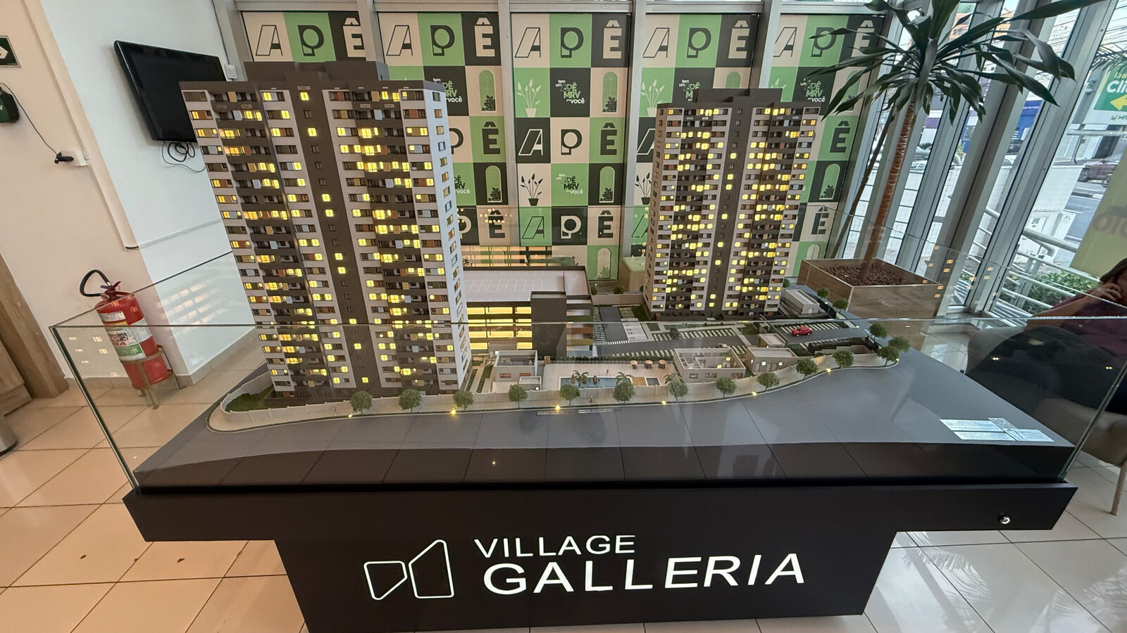 Village Galleria — foto 1